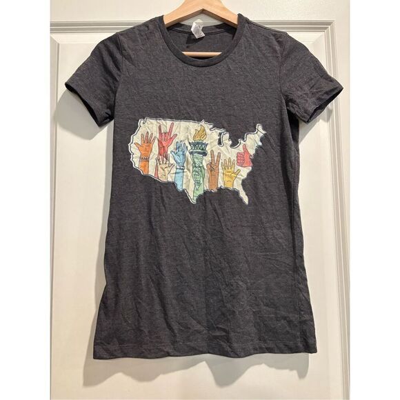 Unity Women's T-shirt size Small - Picture 1 of 3